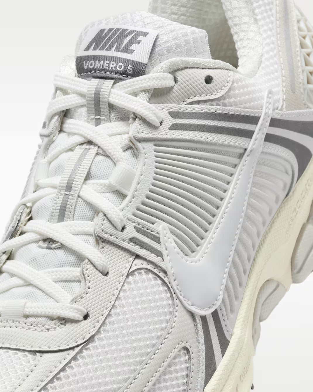 Nike Zoom Vomero 5 SE