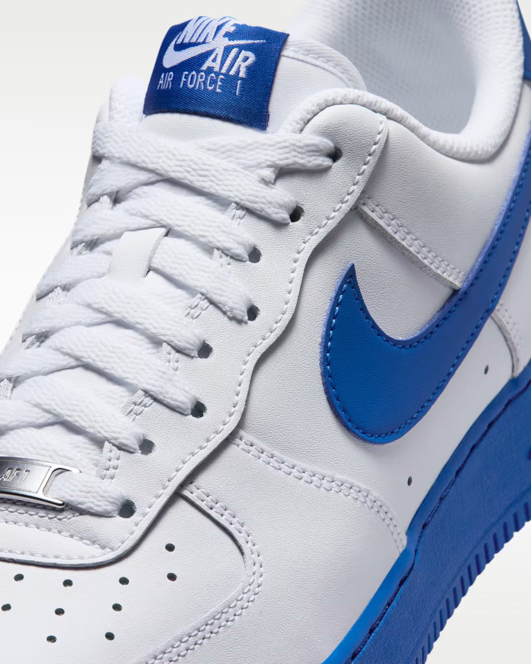 Nike Air Force 1 '07