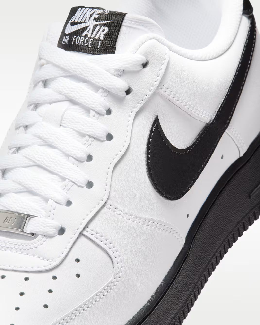 Nike Air Force 1 '07