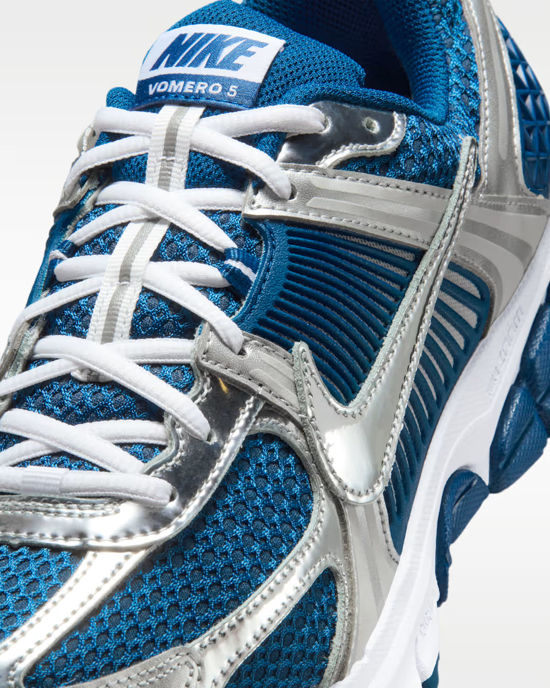 Nike Zoom Vomero 5