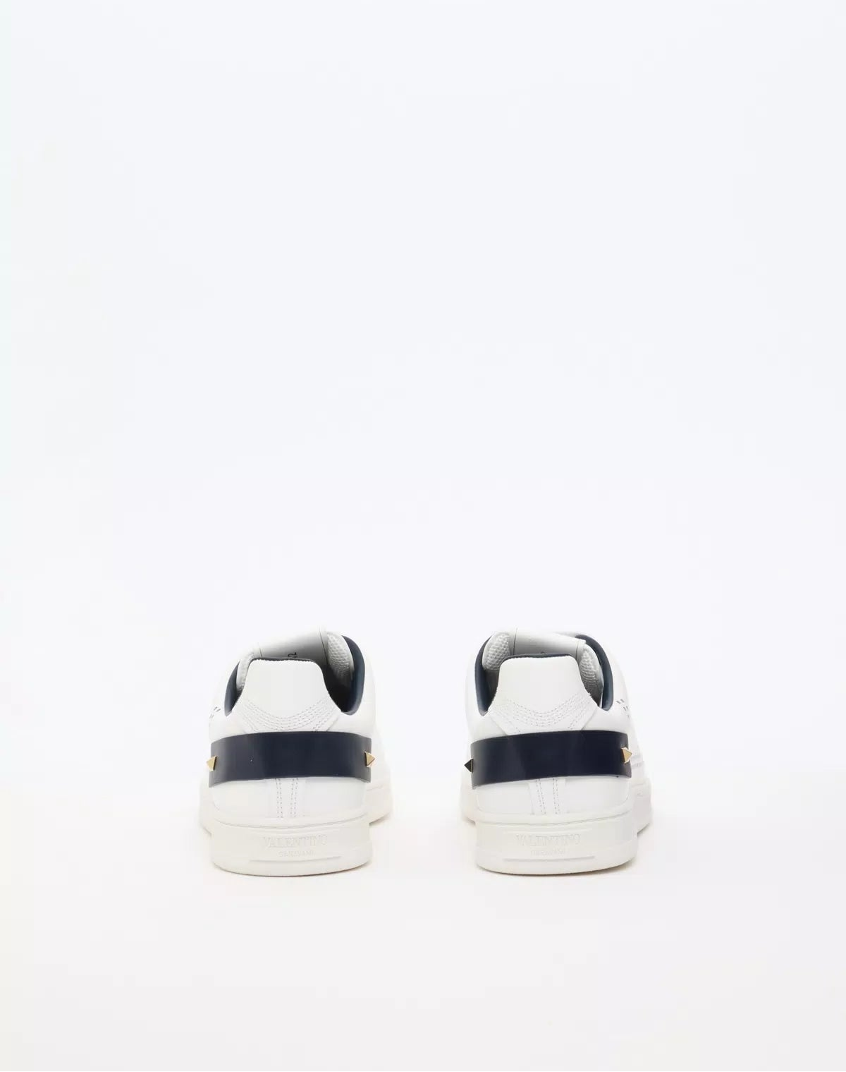 Backnet calfskin trainer