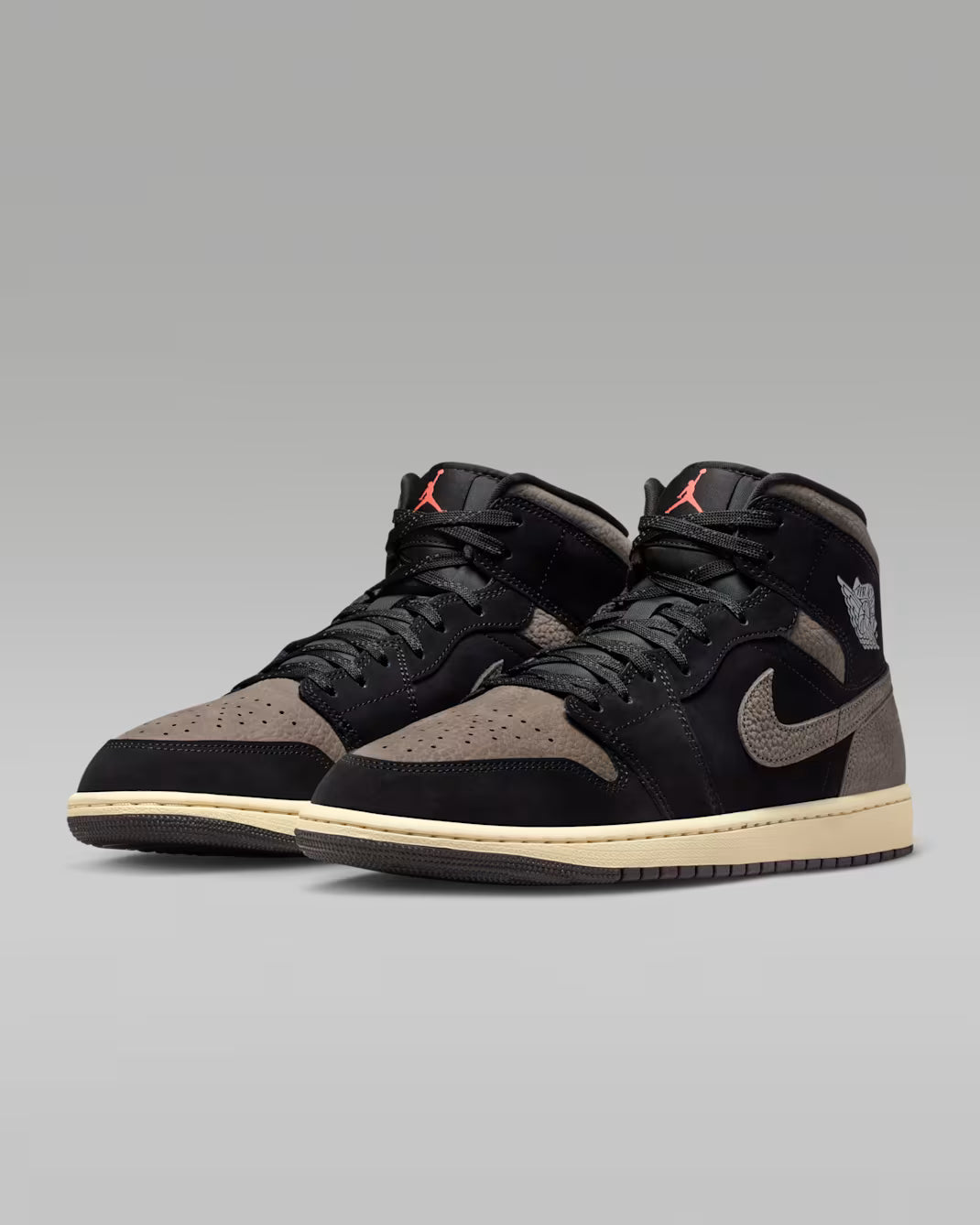 Air Jordan 1 Mid SE