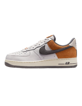 Nike Air Force 1 '07 LV8