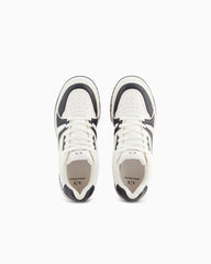 Sneakers with contrasting inserts