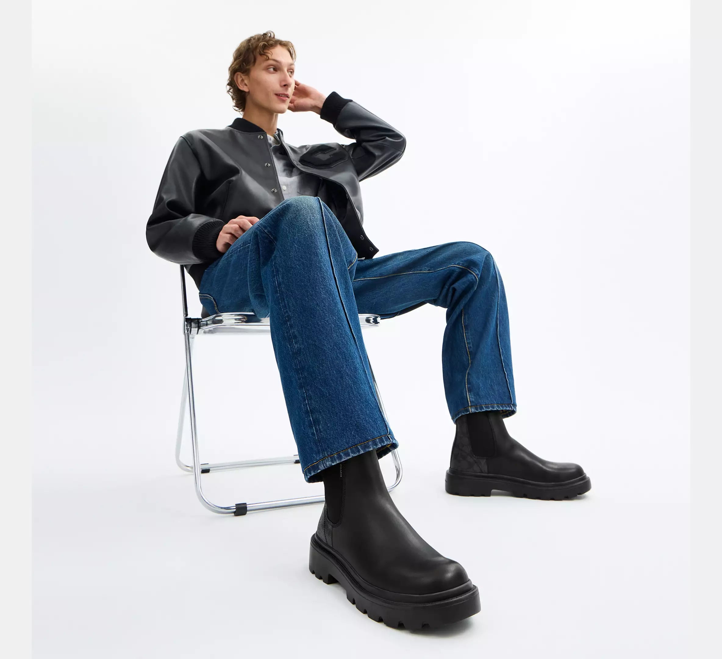 Chelsea Boot With Signature Canvas