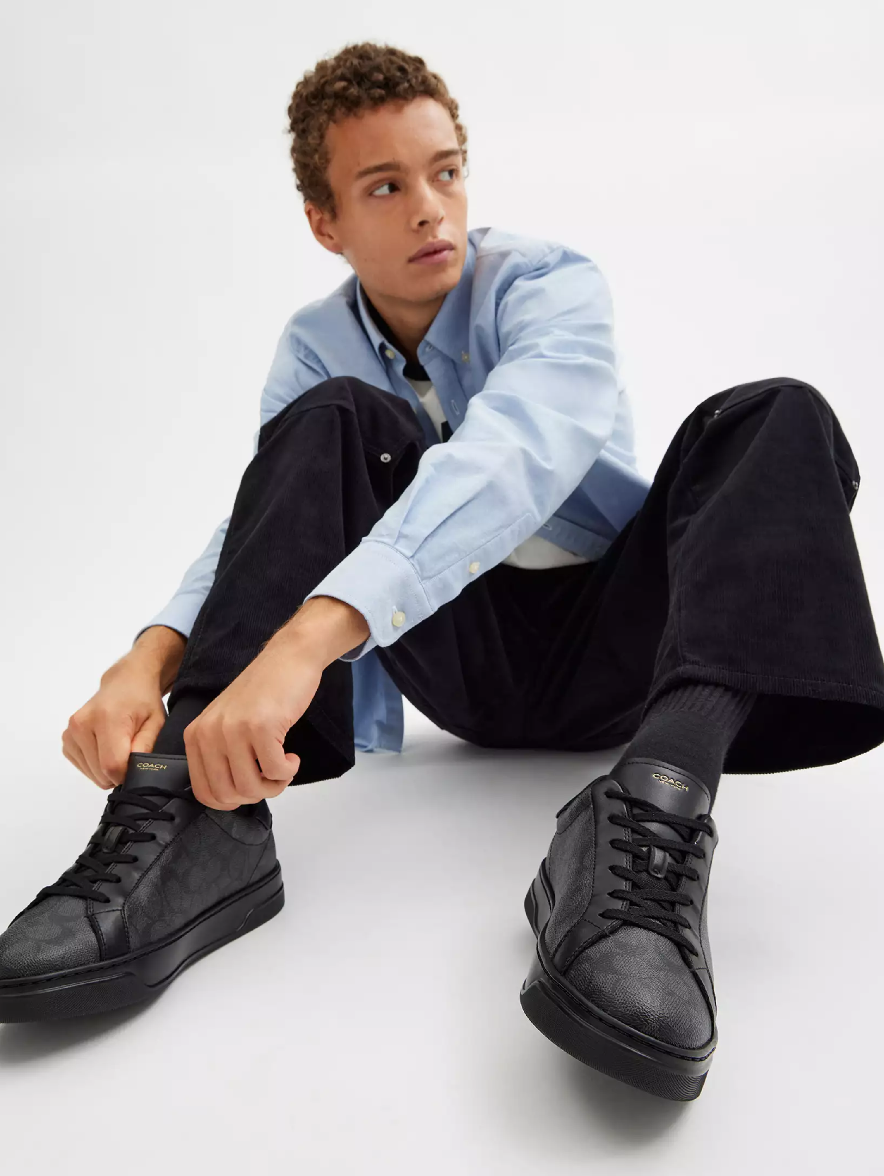 Coach Low Top Sneaker In Signature Canvas
