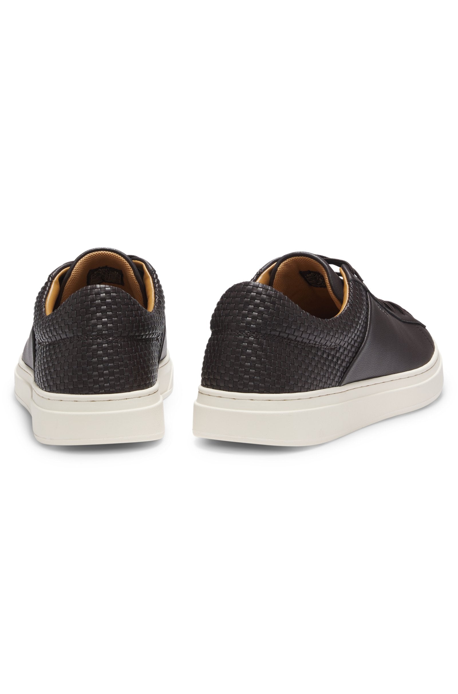 Low-top trainers with woven and grained effects