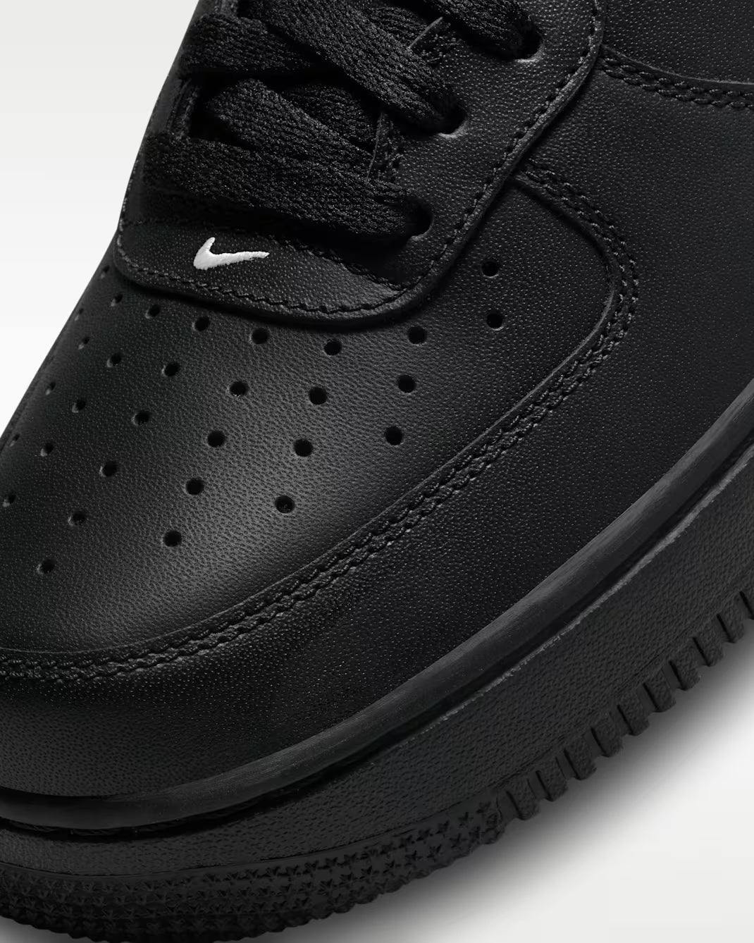 Nike Air Force 1 '07
