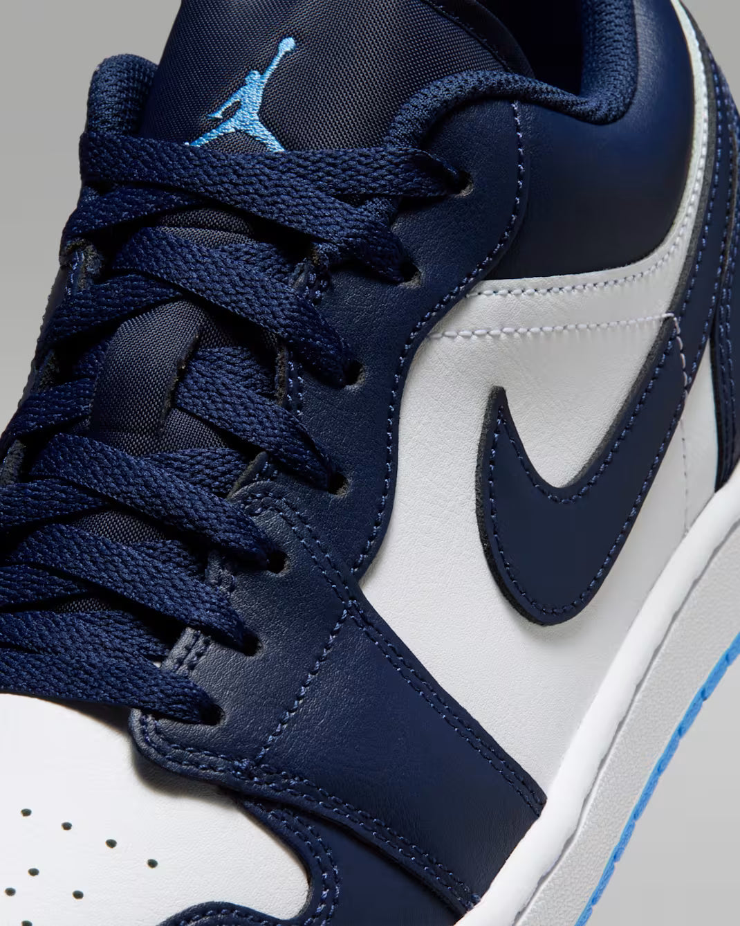 Air Jordan 1 Low