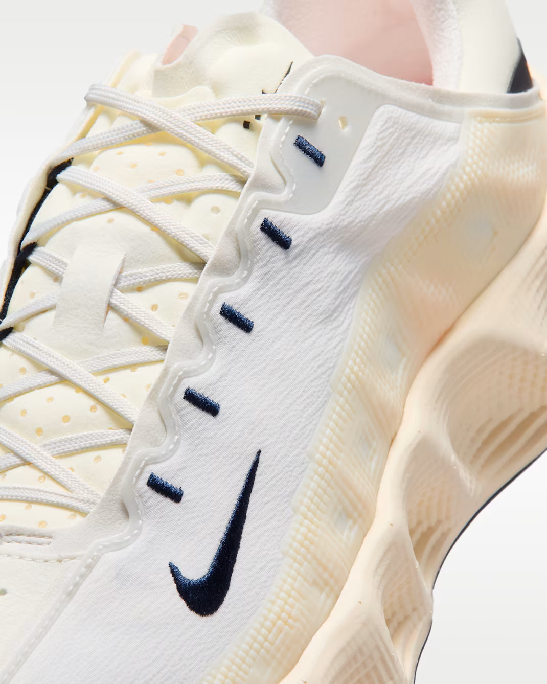 Nike Ava Rover