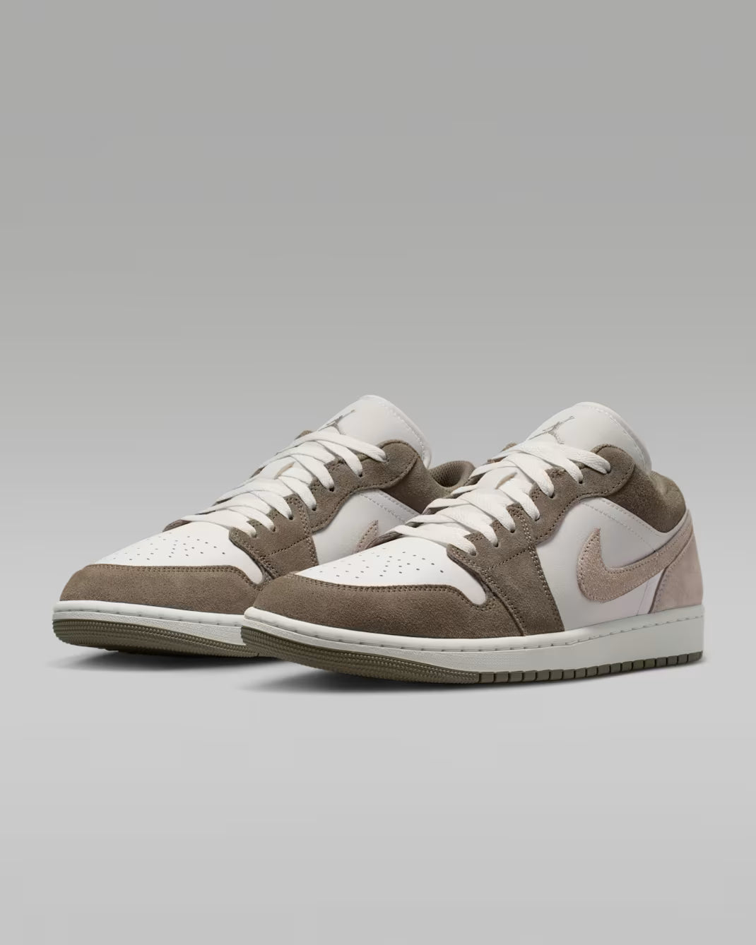 Air Jordan 1 Low