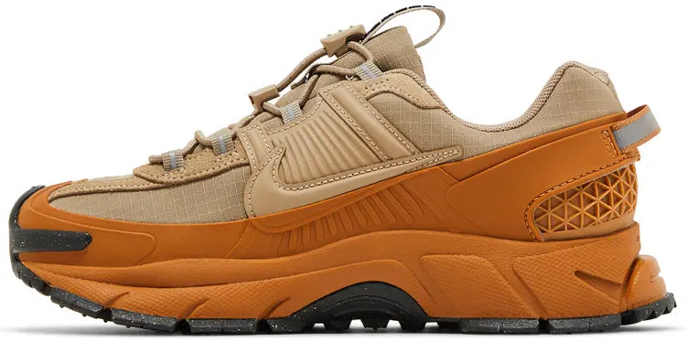 Nike Zoom Vomero 5 Roam