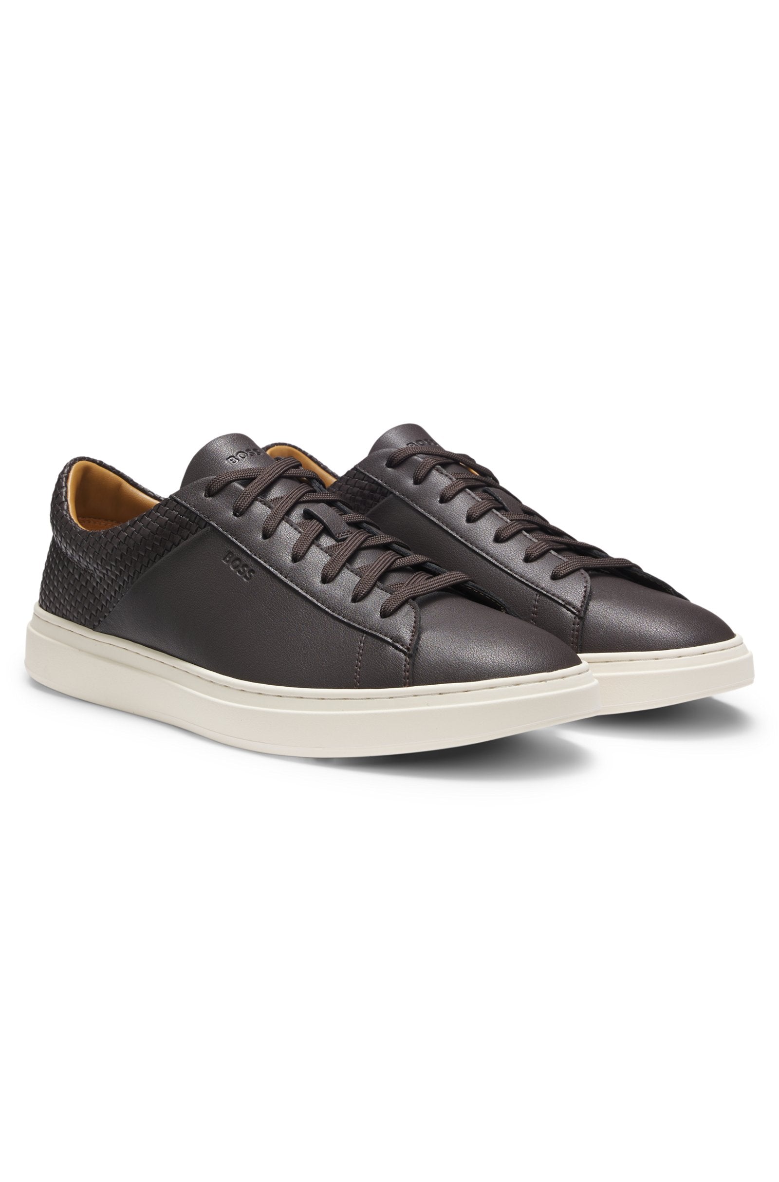 Low-top trainers with woven and grained effects