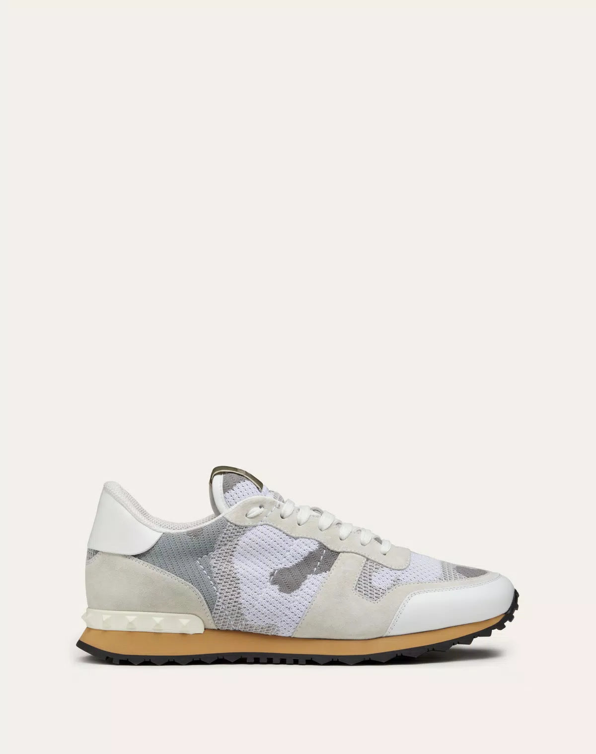 Mesh fabric camouflage rockrunner sneaker