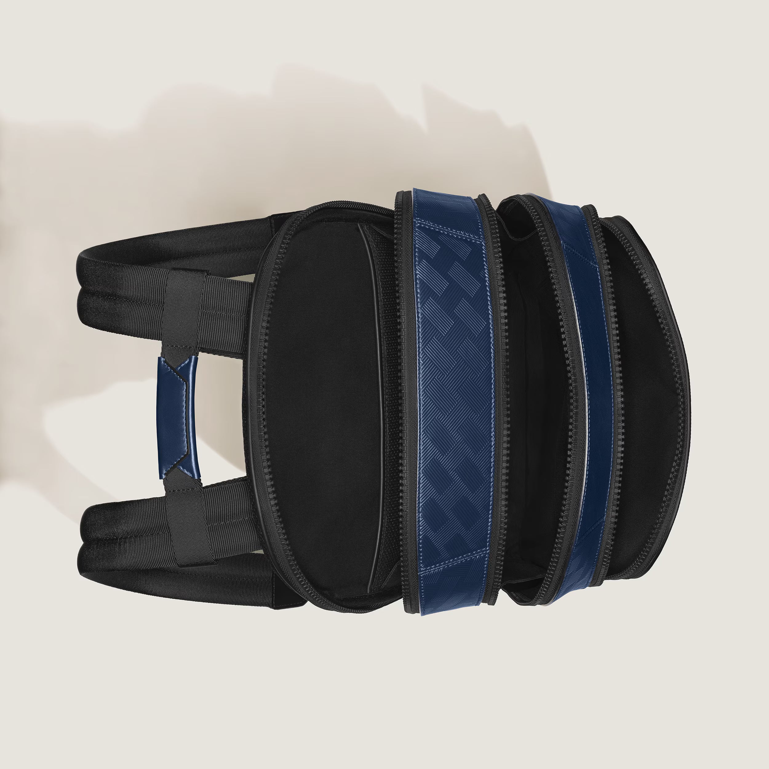 Large Backpack with 3 Compartments in Extreme Leather