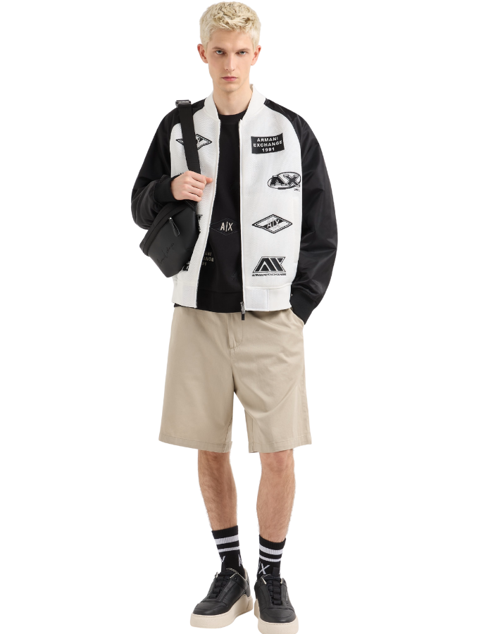 Crewneck sweatshirt with patches and logos