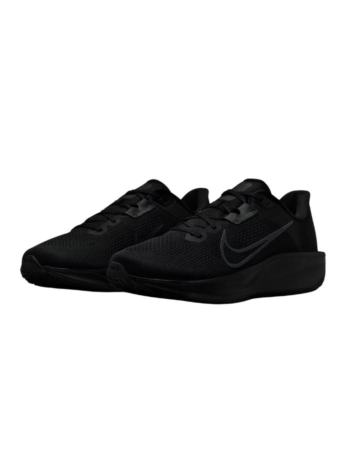 Nike Quest 6