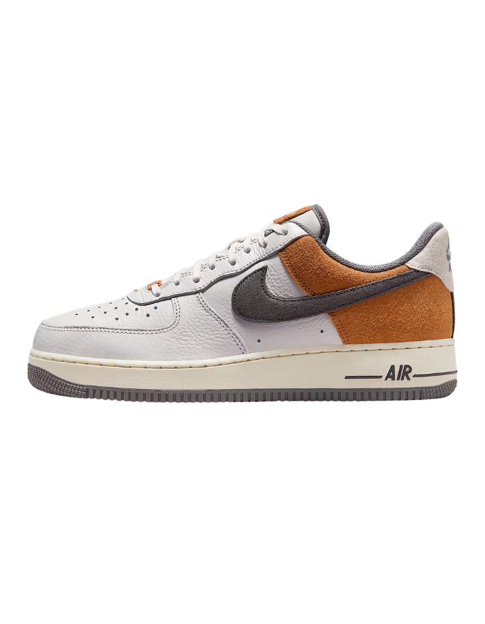 Nike Air Force 1 '07 LV8
