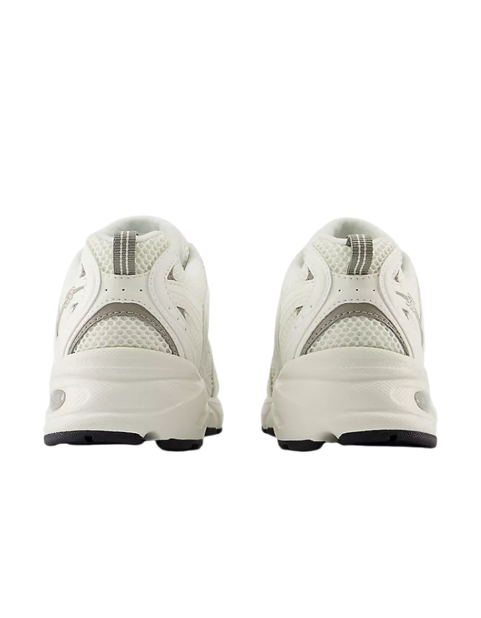 Nike 530