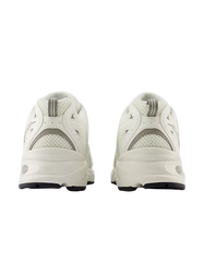Nike 530