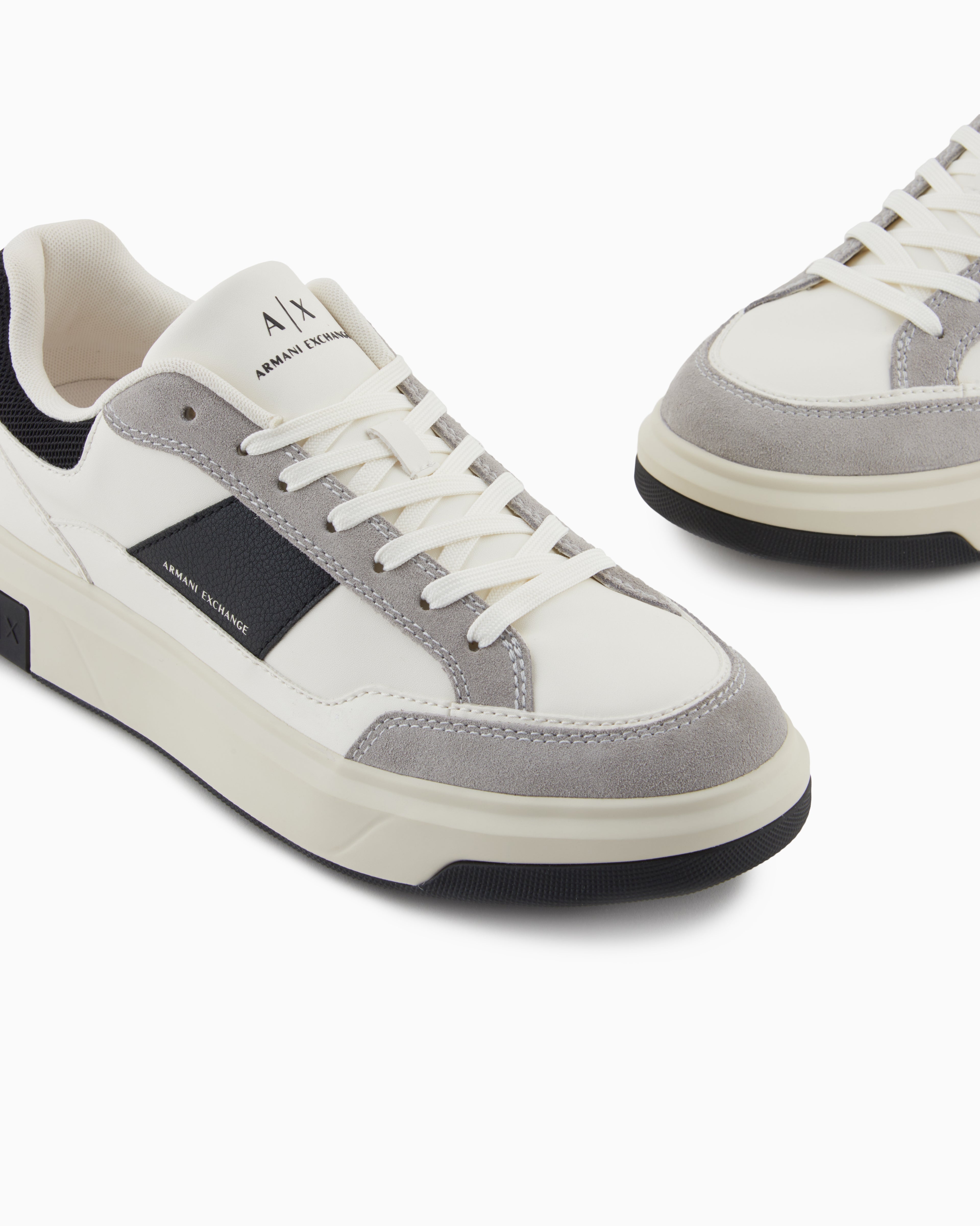 Sneakers with contrasting inserts