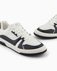 Sneakers with contrasting inserts