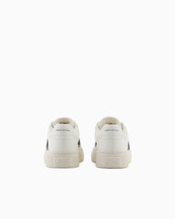 Sneakers with side detail