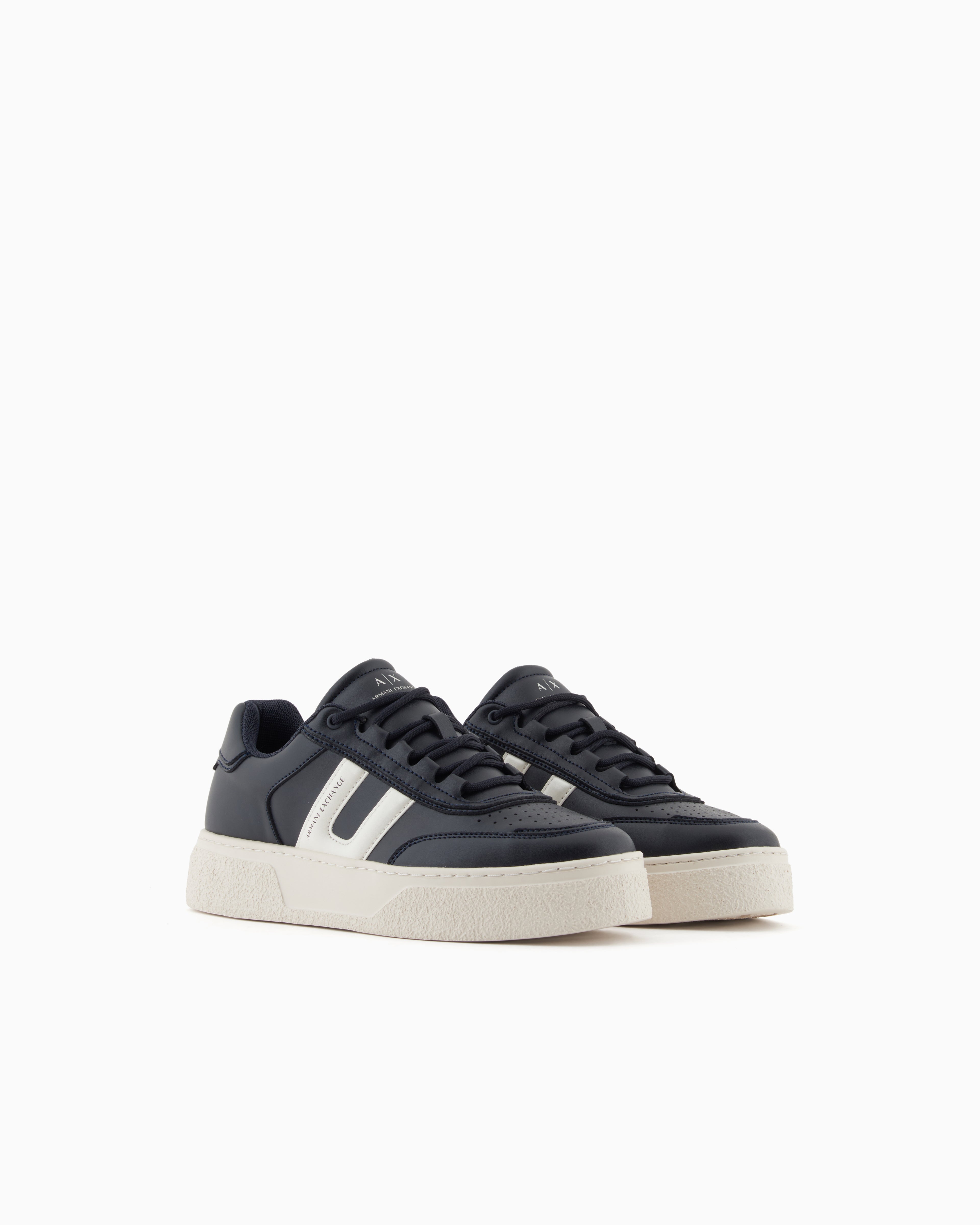 Sneakers with side detail (Navy)