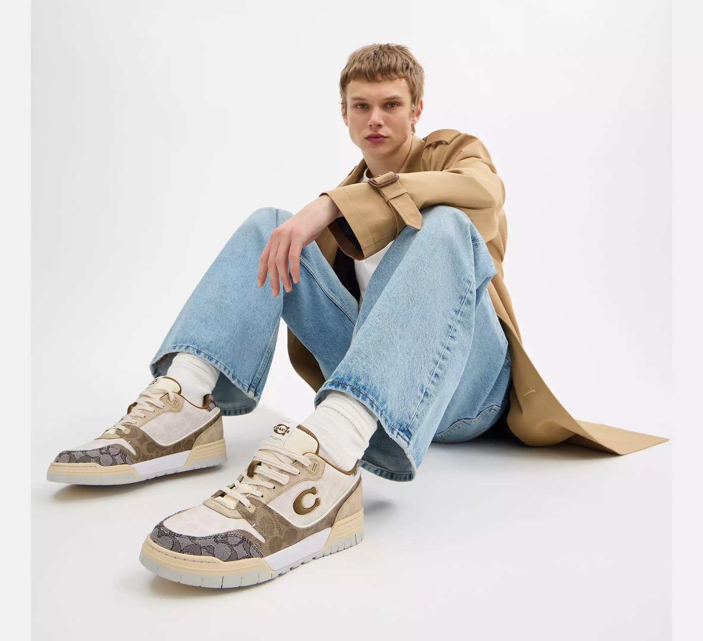 Soho Sneaker In Mixed Signature