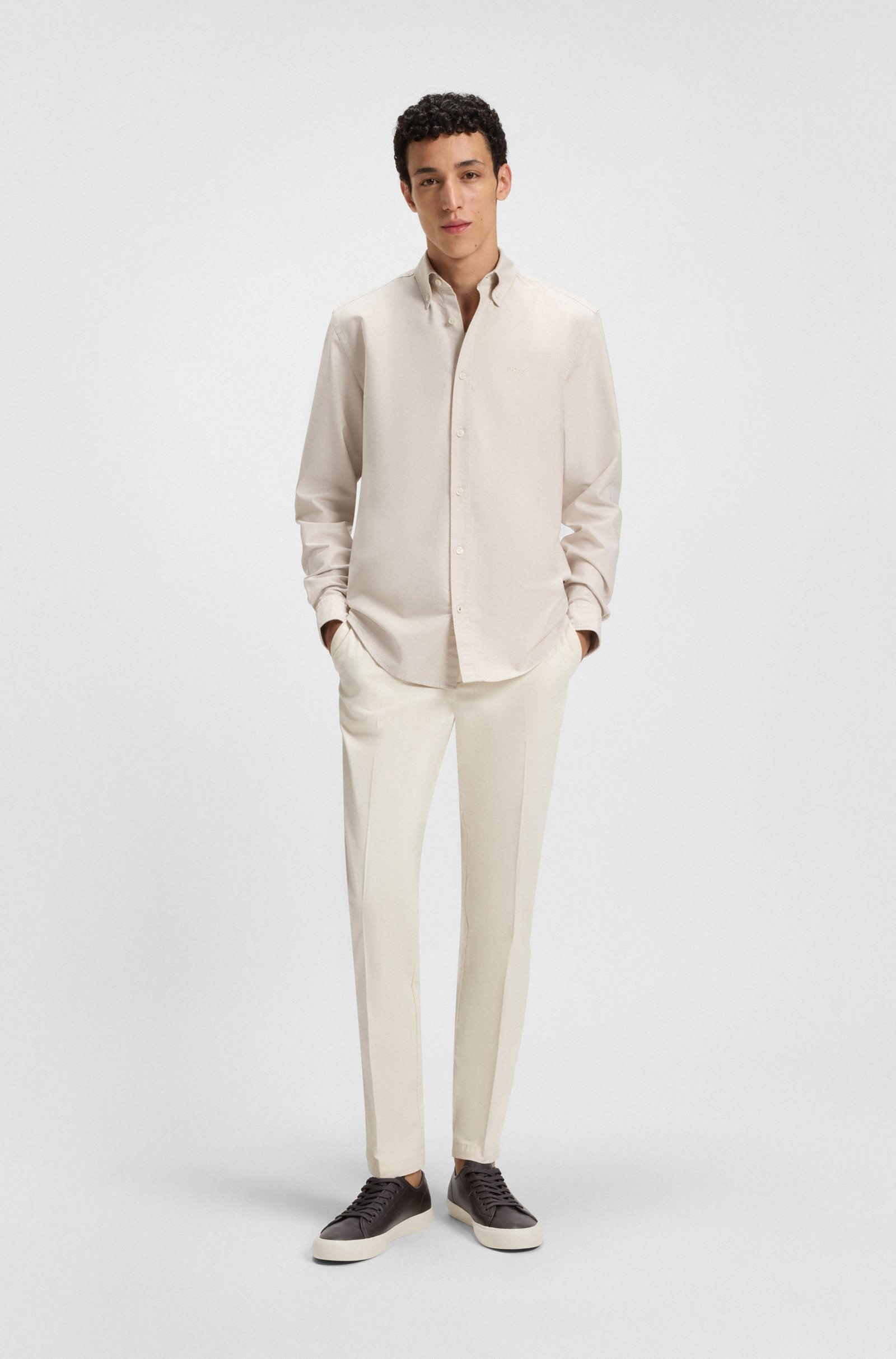 Low-top trainers in grained faux leather