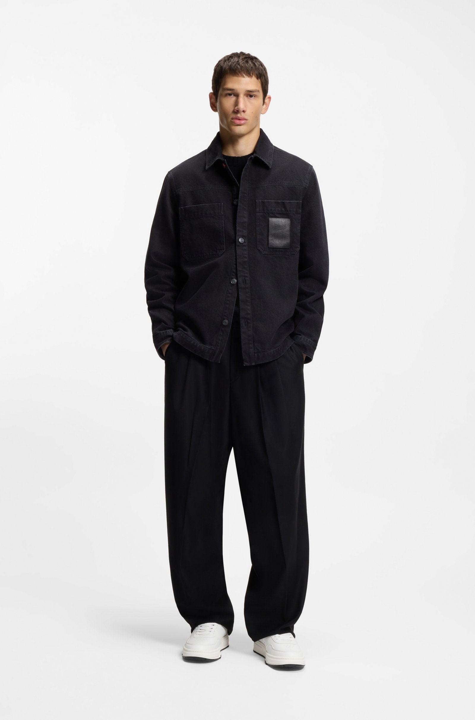 Zigzag-stitching trainers in faux leather