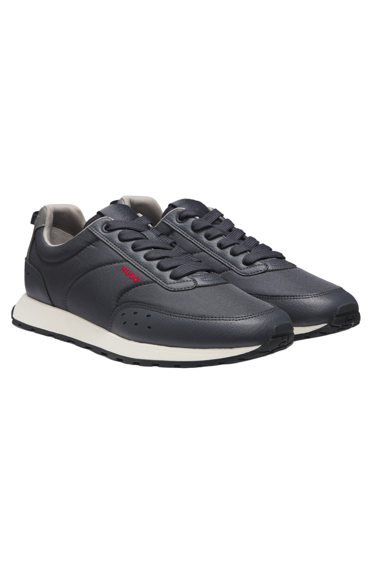 Retro-inspired trainers with faux-leather trims