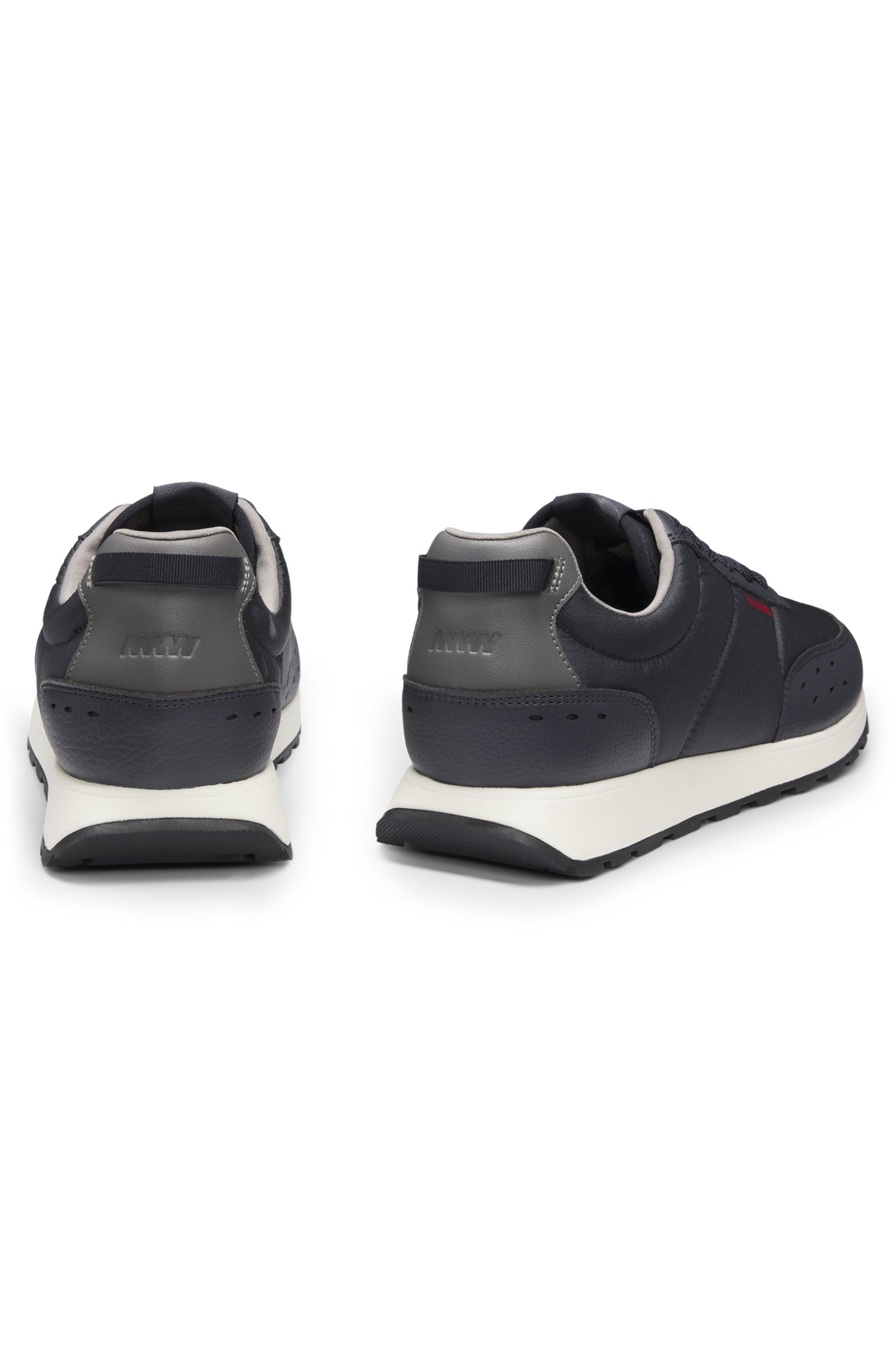 Retro-inspired trainers with faux-leather trims