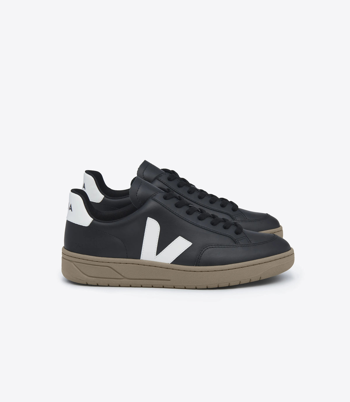 V-12 LEATHER BLACK DUNE