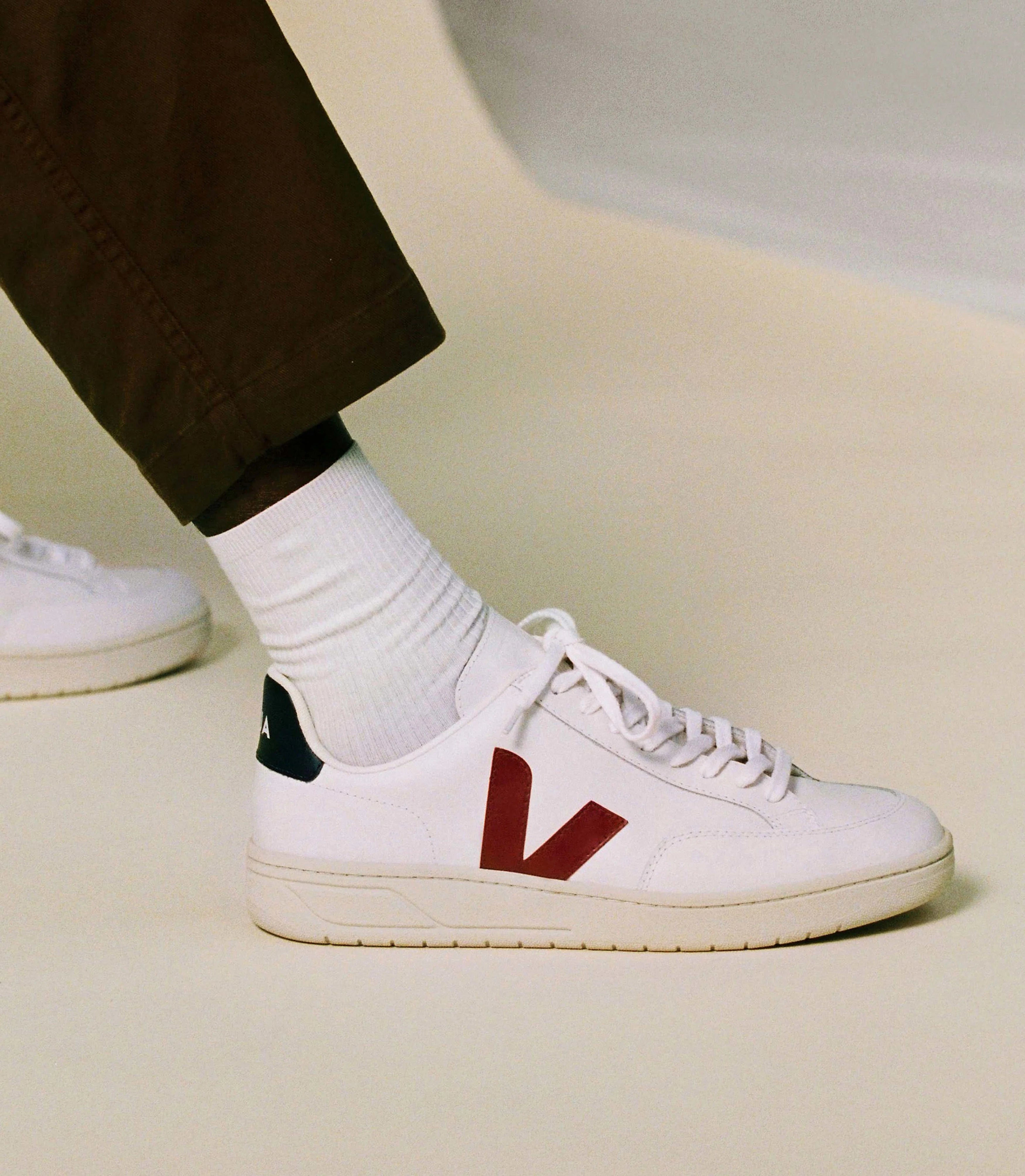 V-12 LEATHER WHITE MARSALA NAUTICO